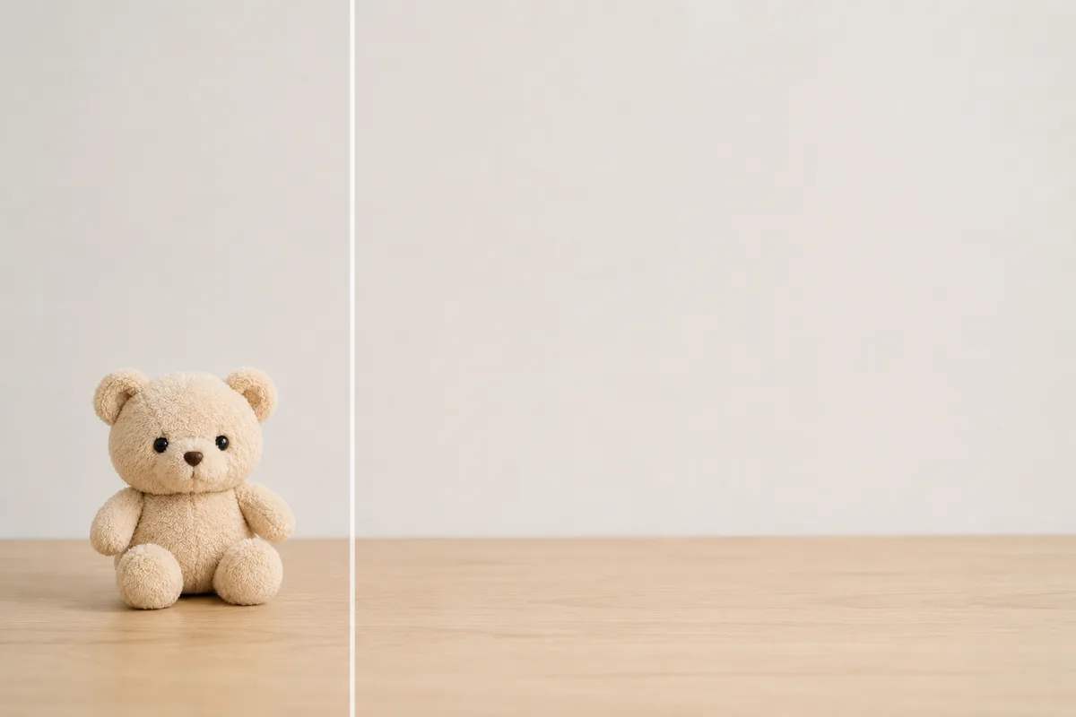 クマのぬいぐるみを画面の左端に小さく置き、右側を大きく空けたぬい活写真